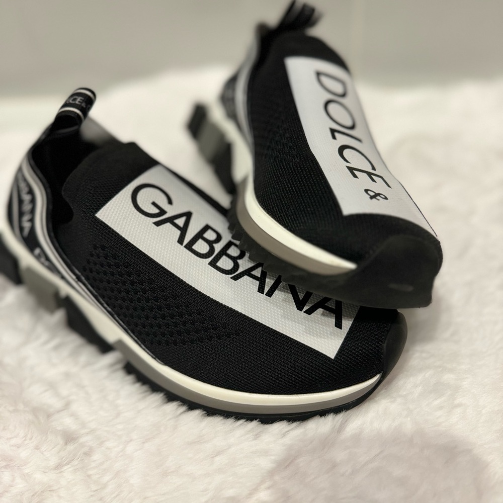 Dolce and Gabbana black Sorrento Sneakers.